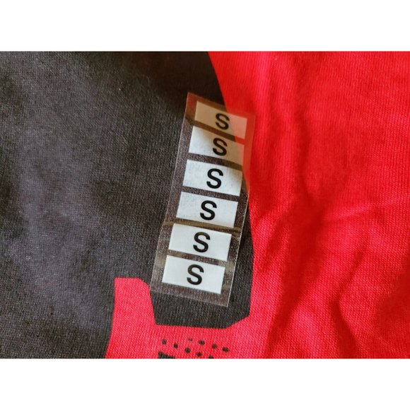 THE BIG BANG THEORY SHEL-BOT RIPPLE JUNCTION OFFICIALLY LICENSED TSHIRT NWOT - Picture 7 of 10